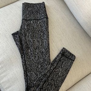 NWOT! Lululemon Wunder Under Leggings